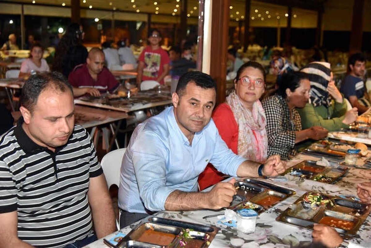 Başkan Yücel İftarını Eşgilik\'te Yaptı