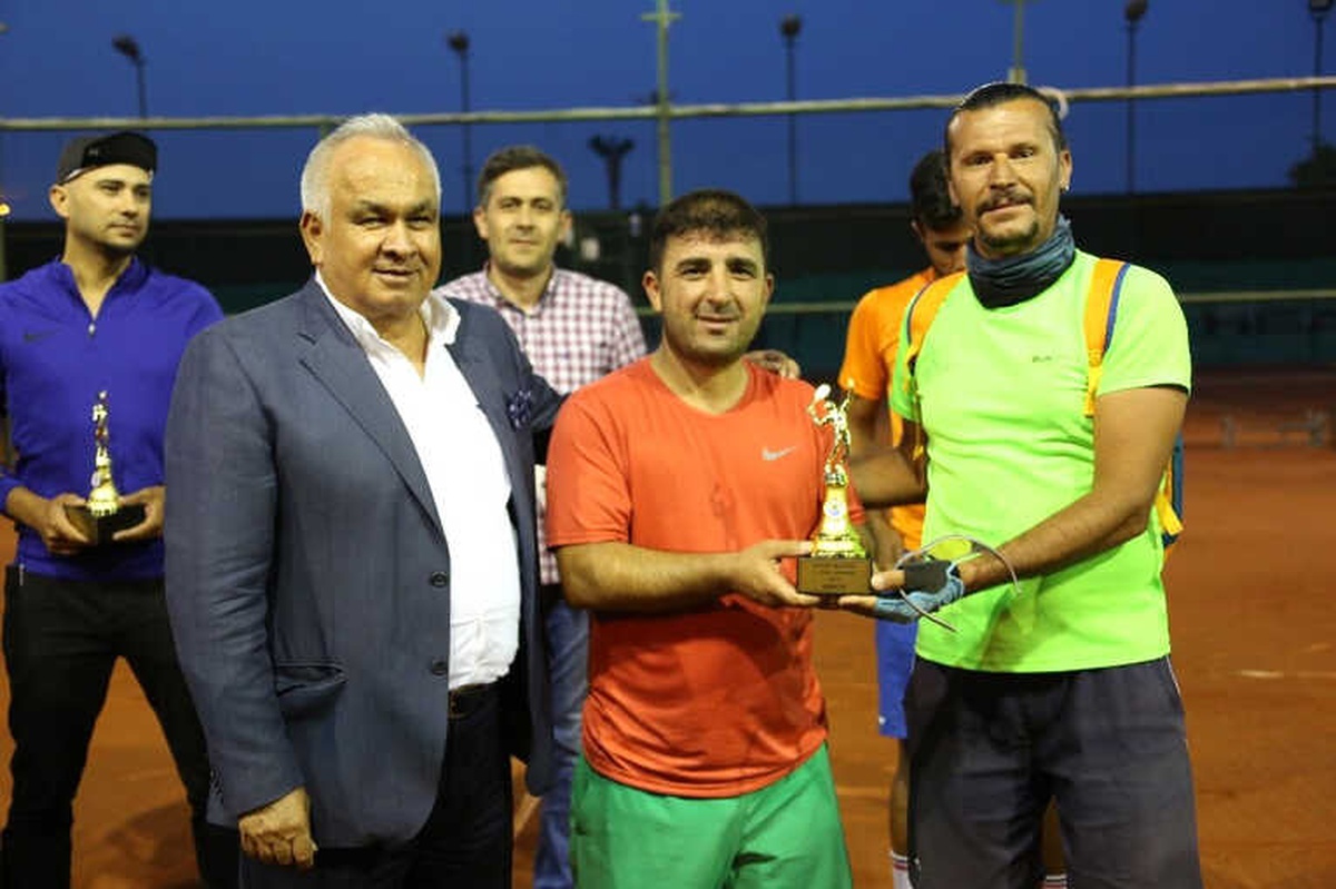 Erdemli\'de Bahar Kupası Tenis Turnuvası Sona Erdi