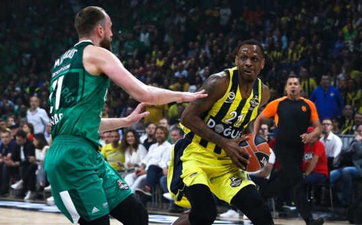 Fenerbahçe Avrupa\'da Finale Yükseldi