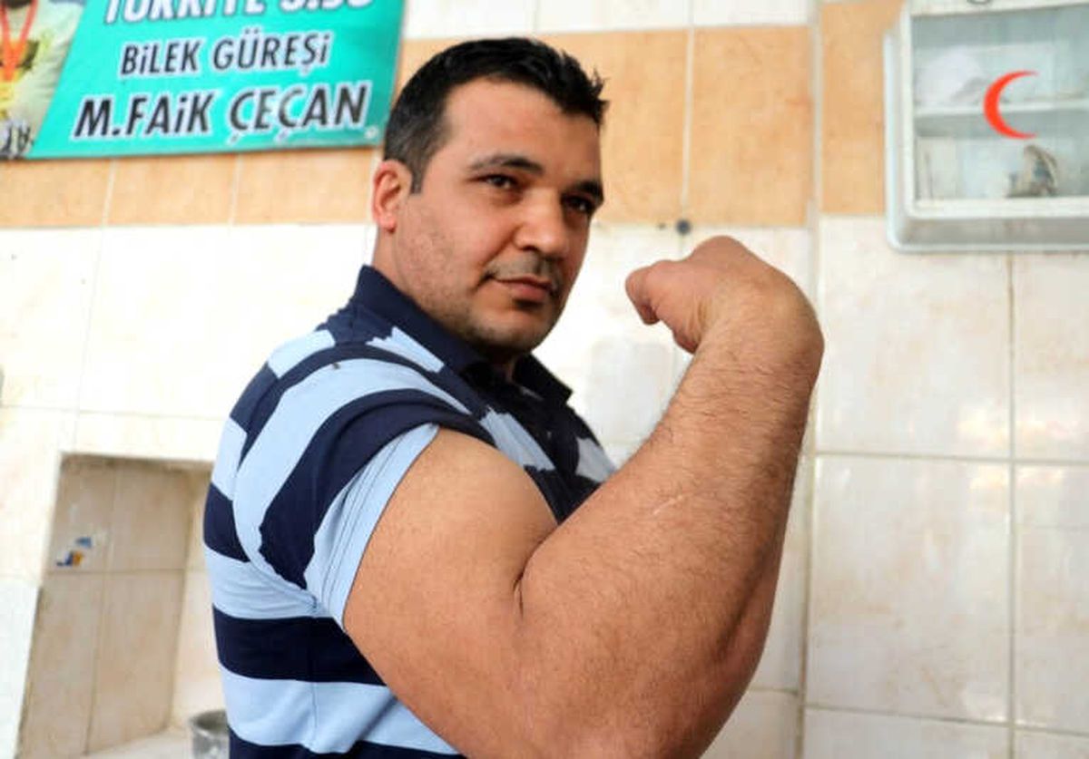 Fırıncılıktan Bilek Güreşi Şampiyonluğuna