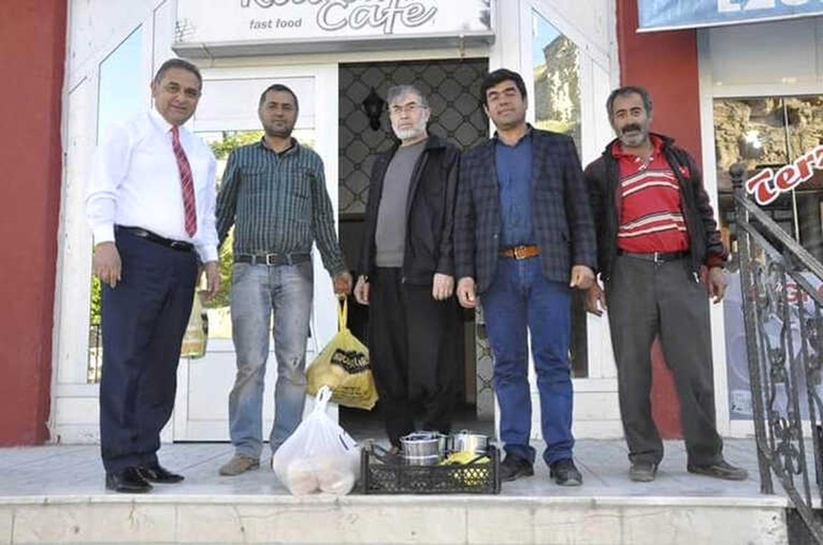 Gürün\'de 650 Aileye İftar Yemeği Ulaştırılıyor