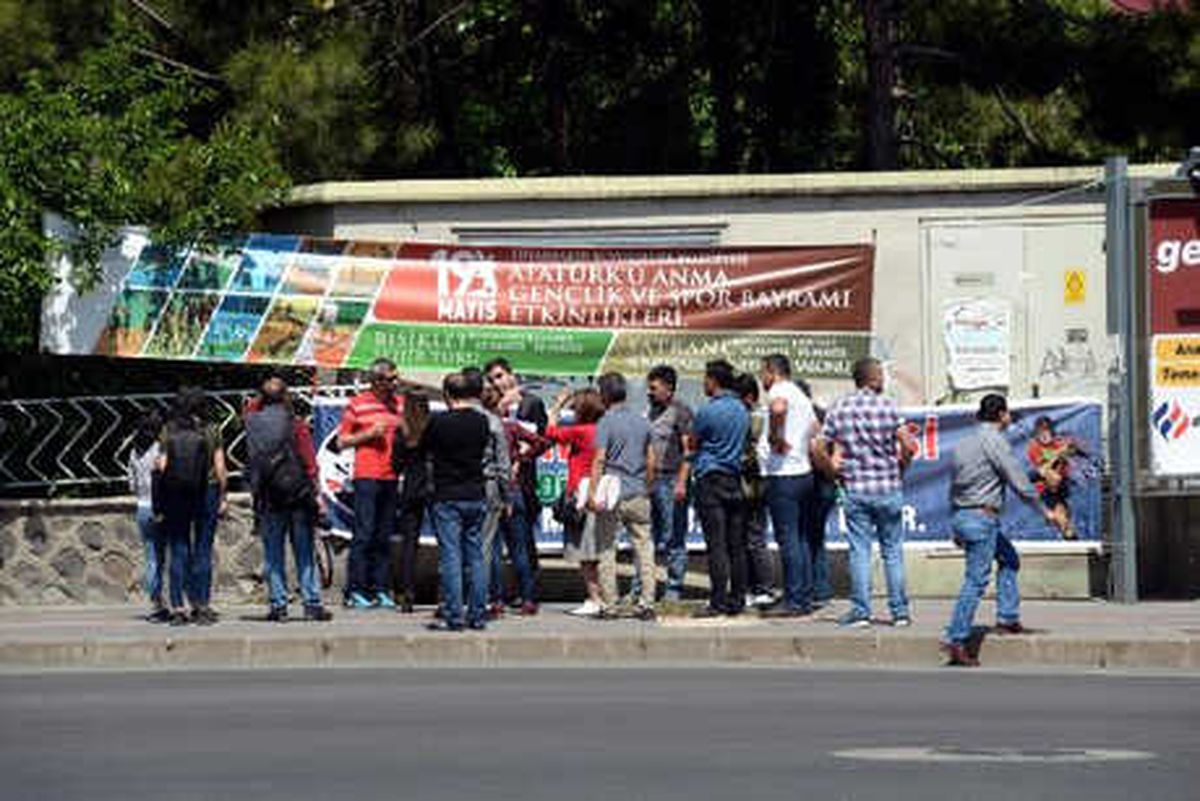 Hdp Mitingindeki Patlamaya İlişkin Olay Yerinde Keşif Yapıldı