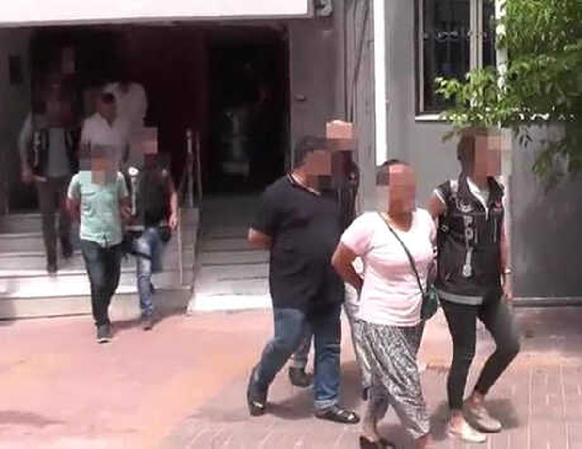İzmir\'de Uyuşturucu Operasyonunda 5 Tutuklama