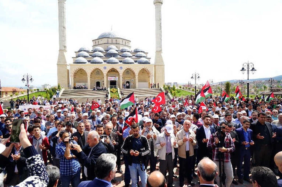 Kastamonu\'da 78 Stk Temsilcisi, 4 Dilde Yayınladığı Mesajda İsrail ve ABD\'yi Protesto Etti