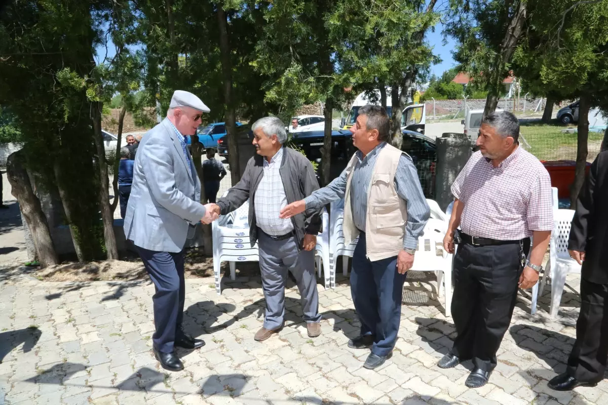 Kazım Kurt Köylerde Vatandaşla Buluşmaya Devam Ediyor