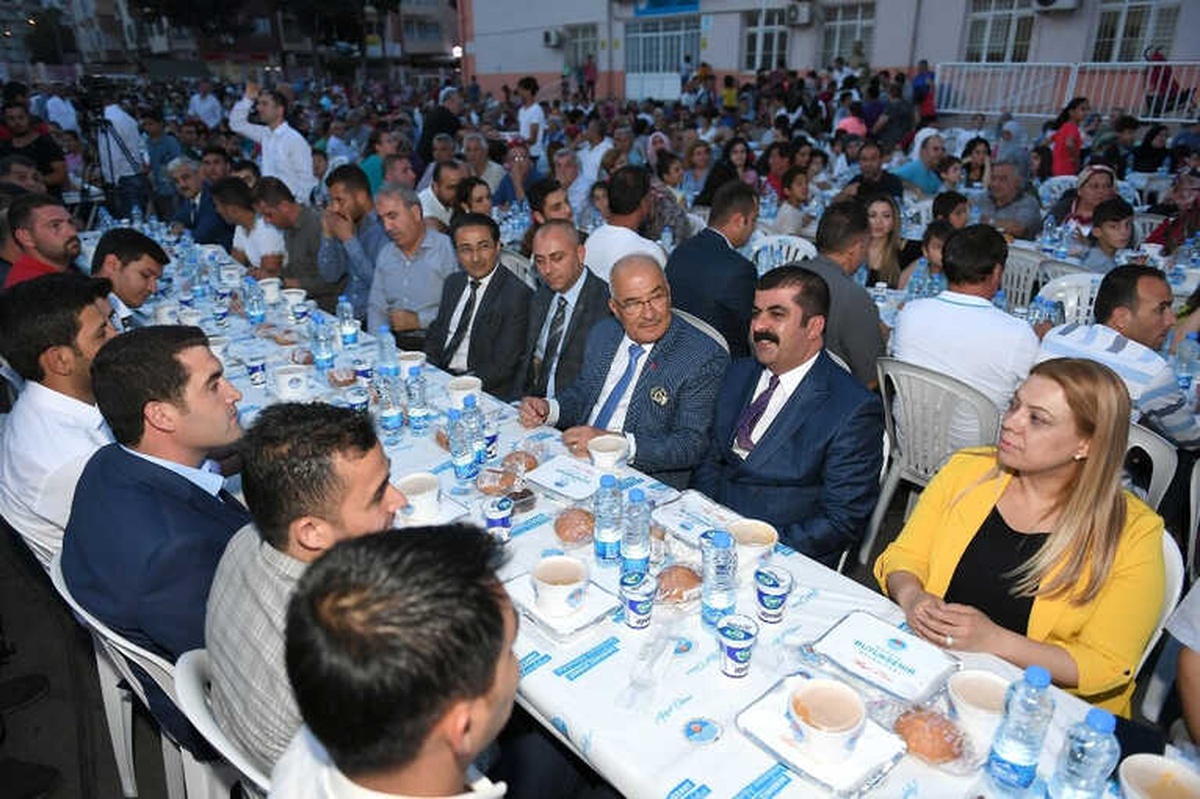 Kocamaz, Yenişehirli Vatandaşlarla İftar Açtı