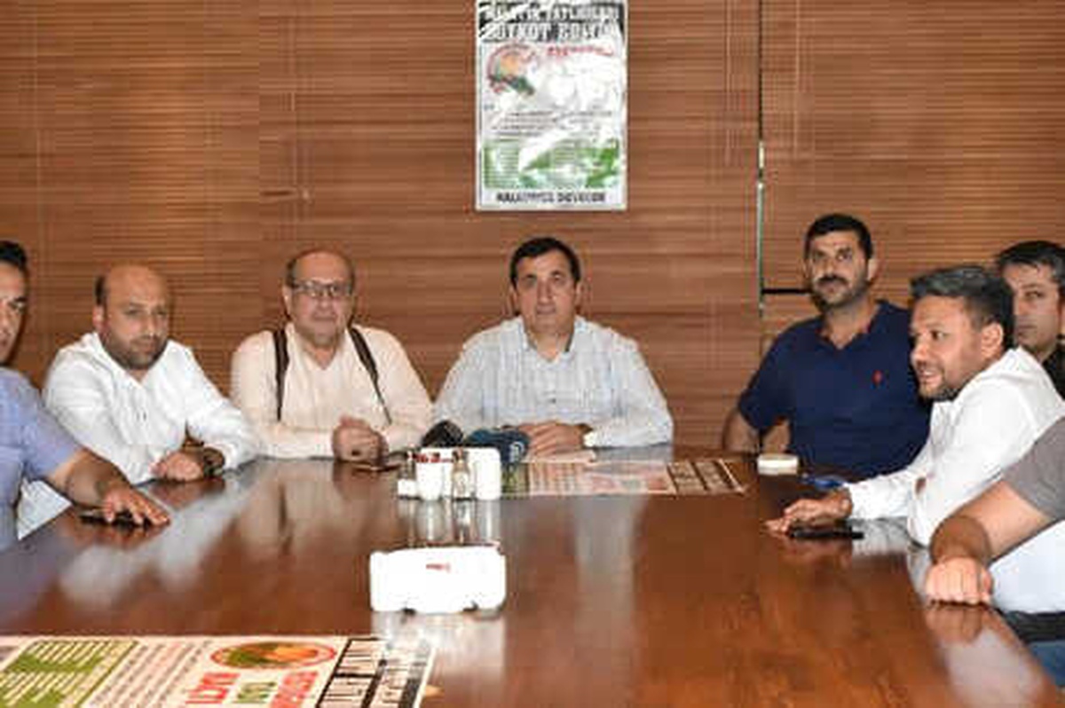 Malatya\'da Tatlıcılardan Antep Fıstığı Boykotu