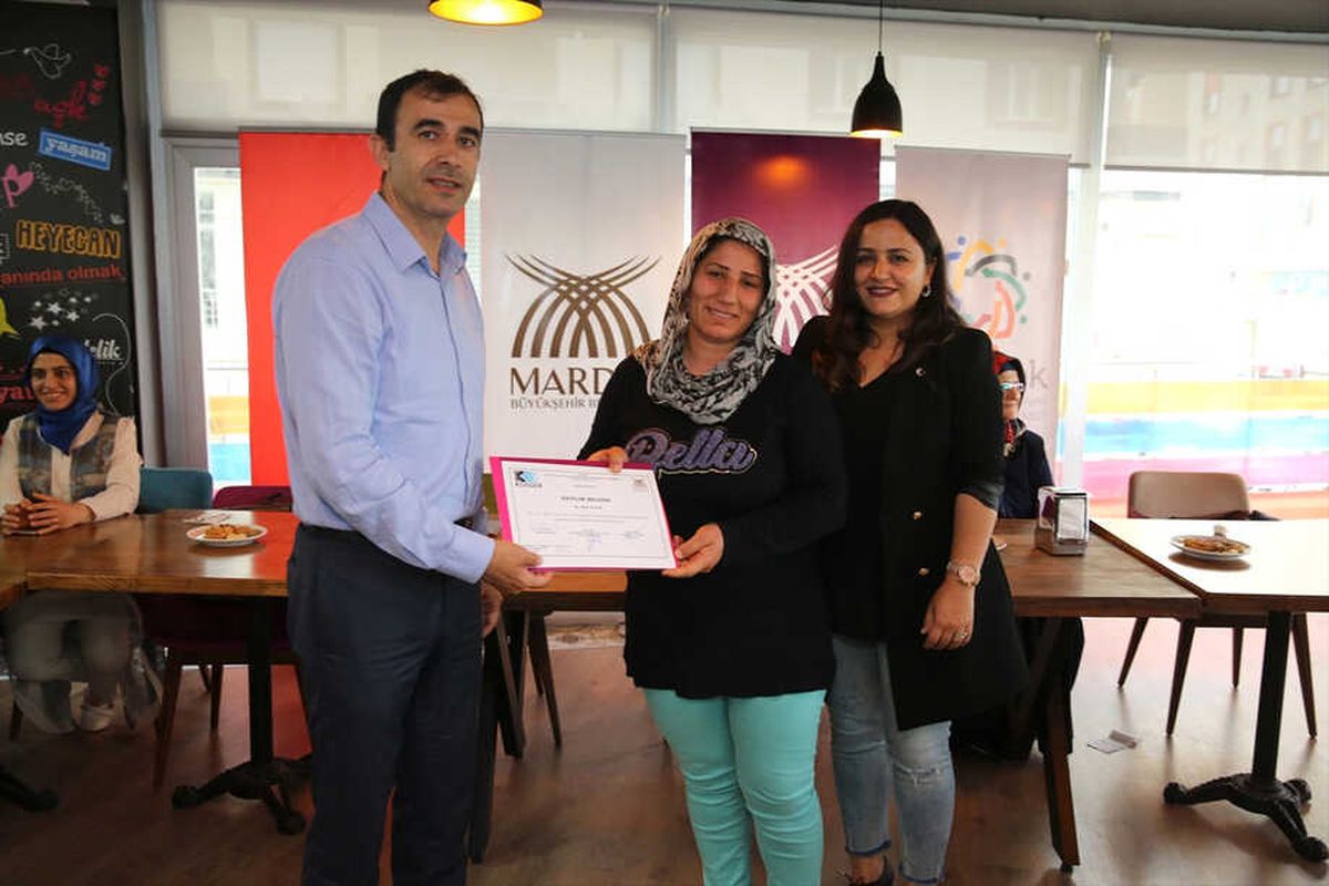Mardin\'de Kadın Girişimcilere Sertifika Töreni