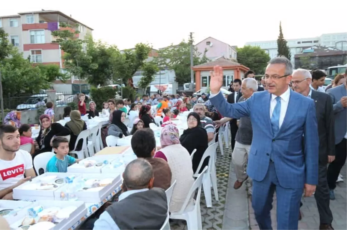 Mevlana Mahallesi İftarda Buluştu