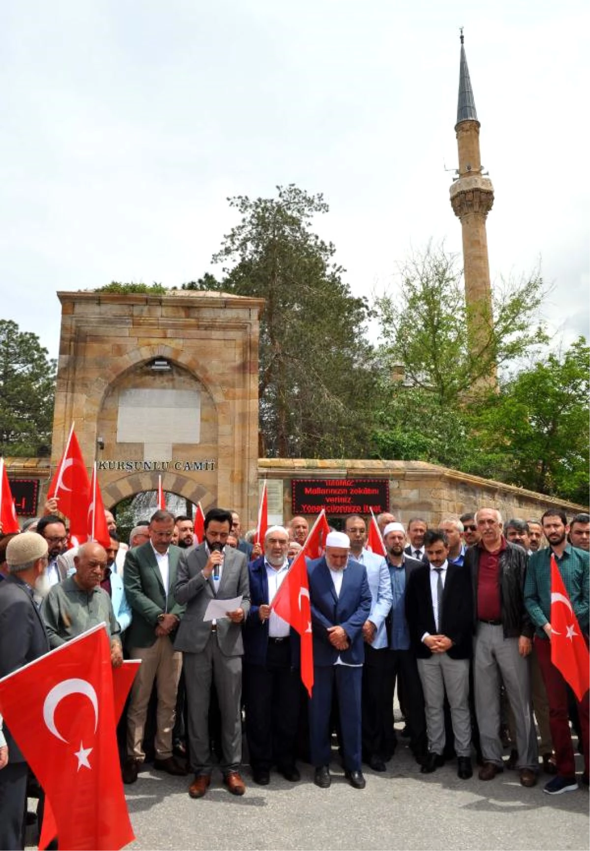 Nevşehir\'de Cuma Namazı Çıkışı, İsrail Protestosu