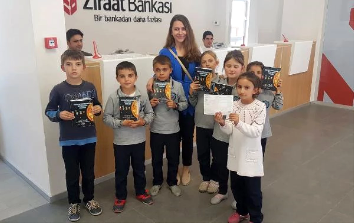 Öğrenciler Yazdıkları Masal Kitabının Gelirini Mehmetçik Vakfı\'na Bağışladı