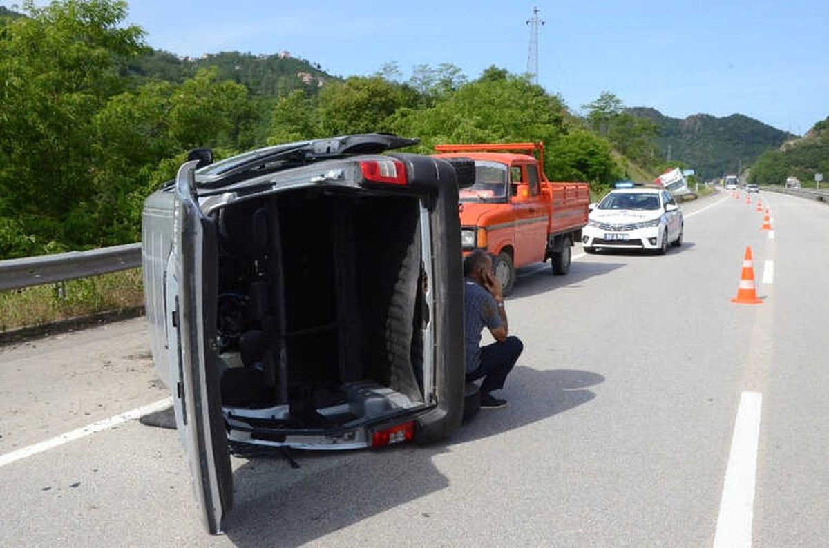 Ordu\'da Trafik Kazaları: 3 Yaralı
