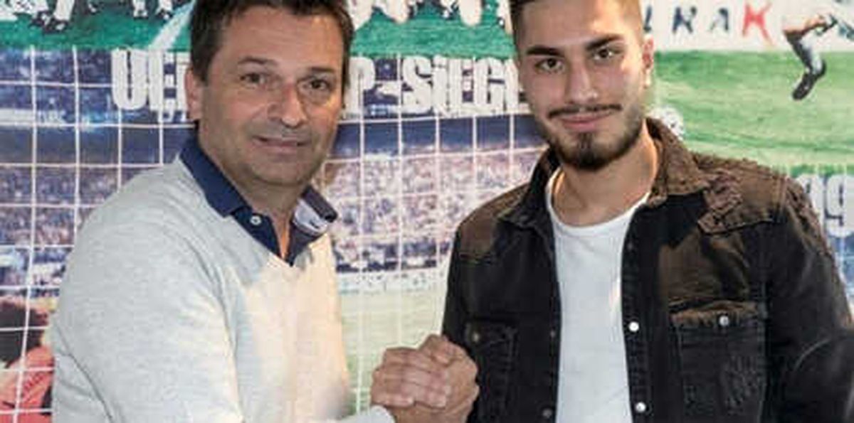 Schalke, Türk Yıldız Suat Serdar\'ı Transfer Etti