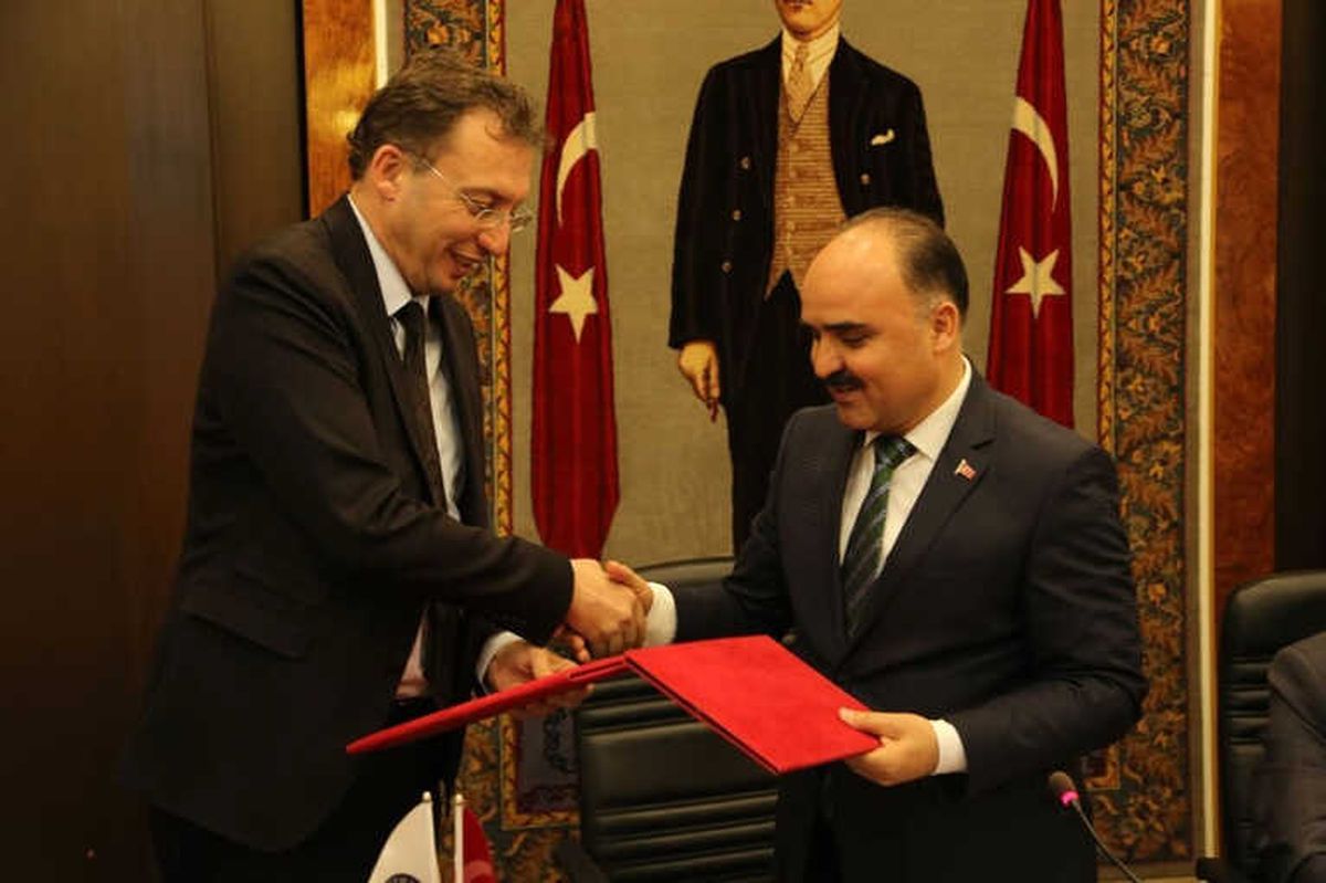 Sdü\'ye 8 Milyonluk Laboratuvar Yatırımı