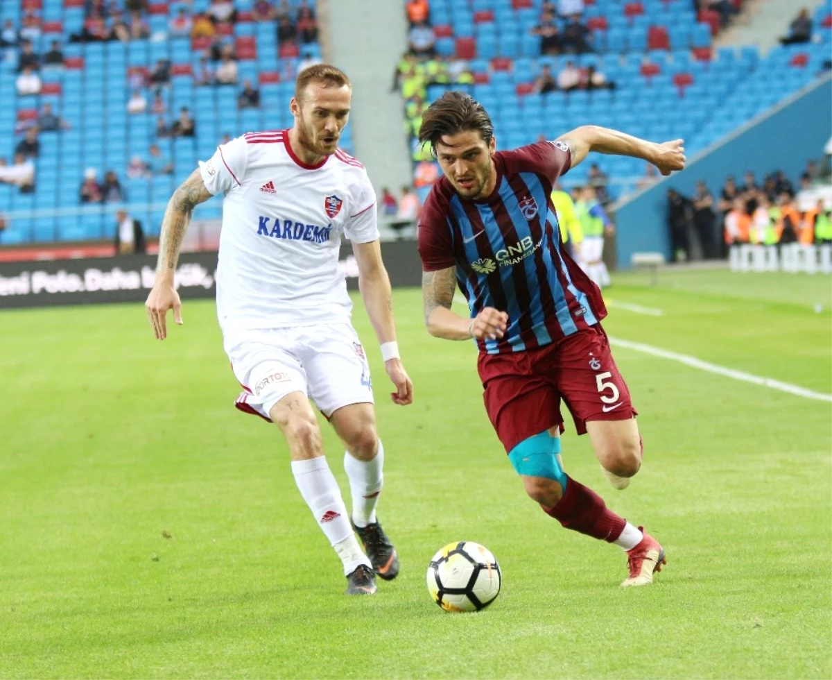 Spor Toto Süper Lig: Trabzonspor: 0 - Kardemir Karabükspor: 0 (İlk Yarı)