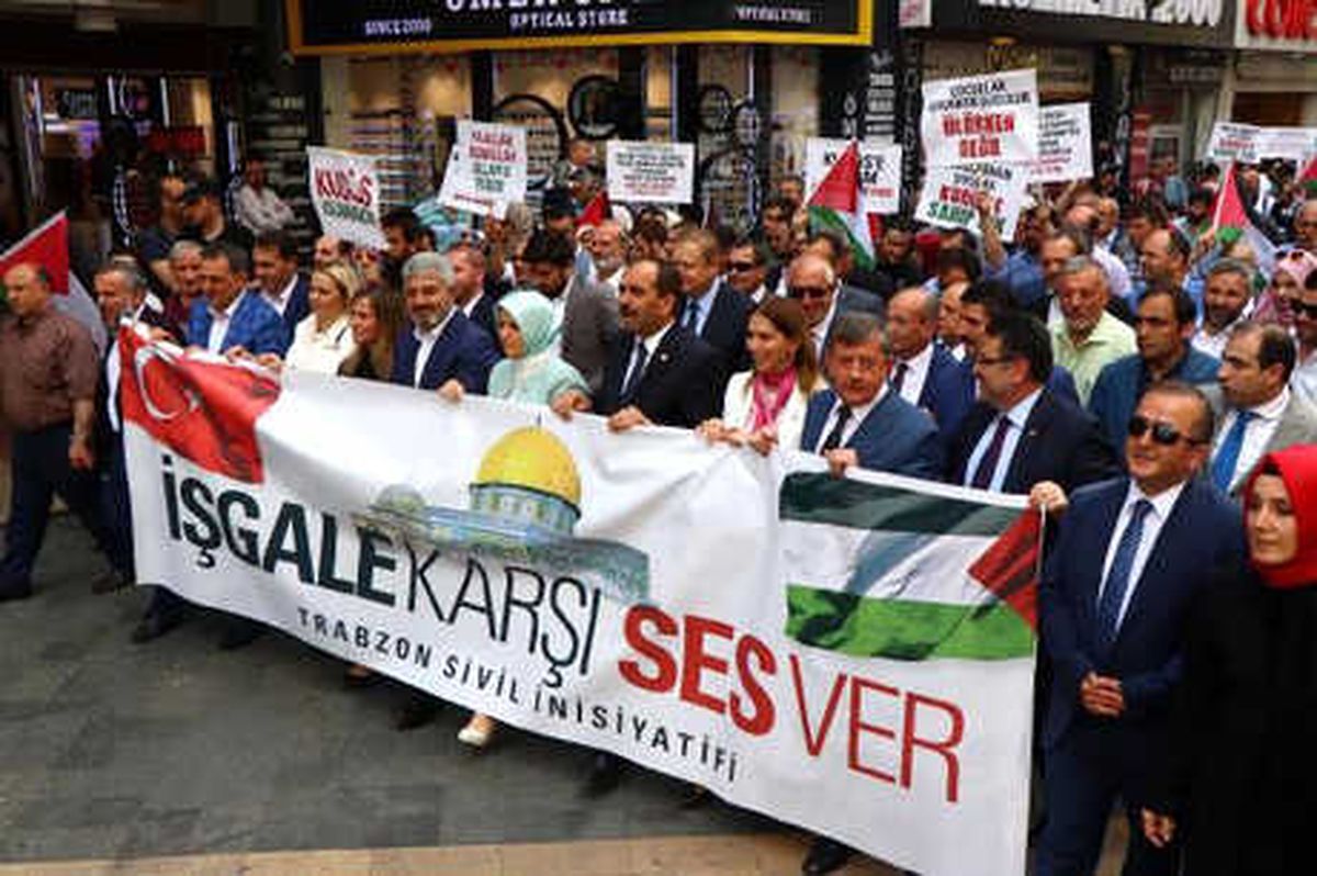 Trabzon\'da ABD ve İsrail\'e Tepki Yürüyüşü