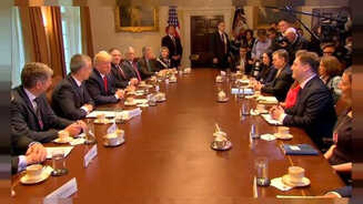 Trump Yine AB\'ye Çattı