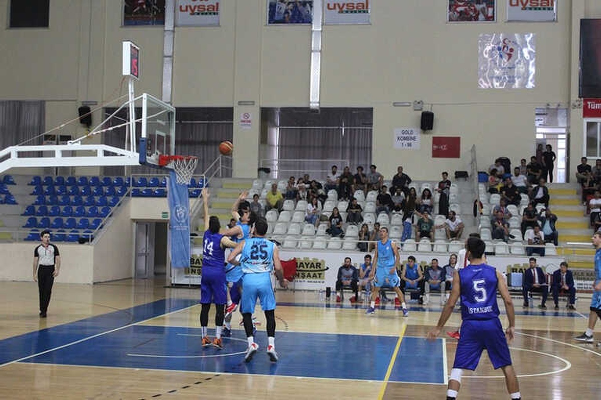 Umurbey Belediyespor En İyi Dördüncü Olarak Batman\'a Gidiyor