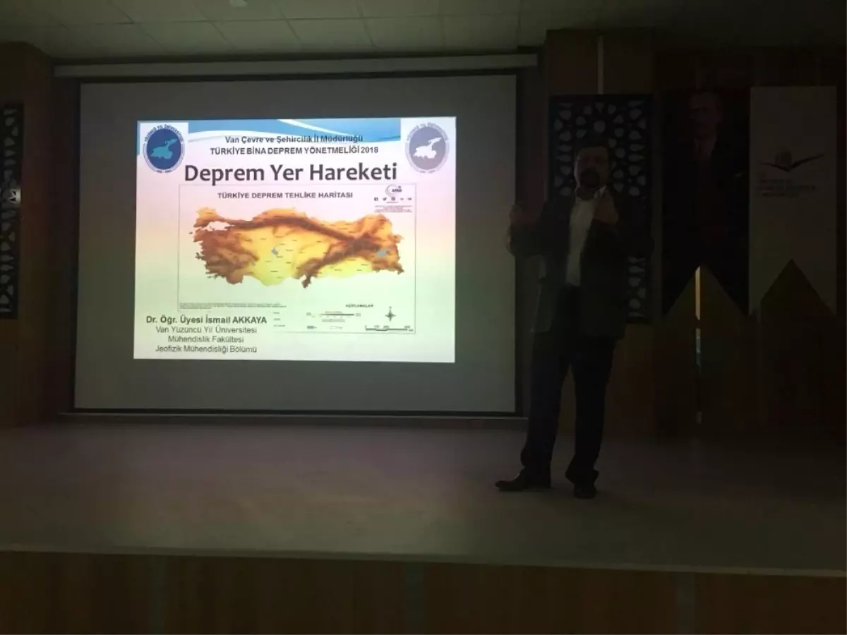 Van Yyü Akademisyenlerinden Mühendislere "Deprem Etkisi Altında Binaların Tasarım Esasları" Semineri