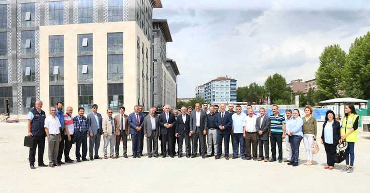 Yeni Hizmet Binasını İncelediler