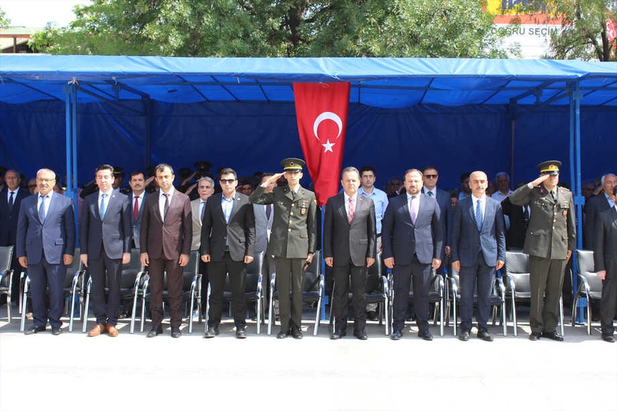 19 Mayıs Atatürk\'ü Anma, Gençlik ve Spor Bayramı