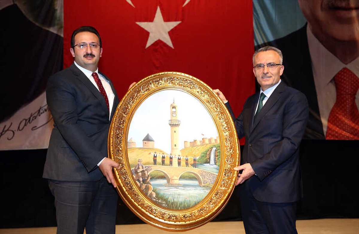 AK Parti Bütün Demokrasi Karşıtı Oyunları Bozmuştur"