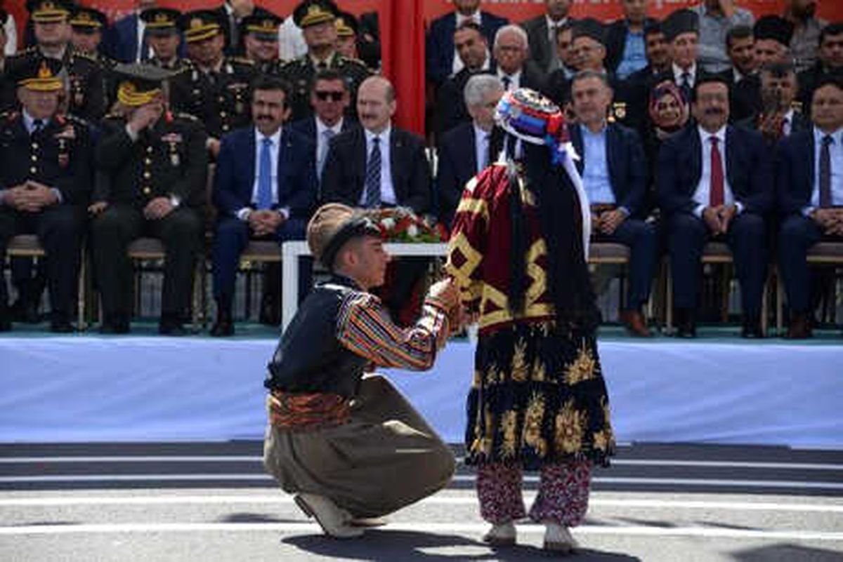 Bakan Soylu, Diyarbakır\'da 19 Mayıs Kutlamalarına Katıldı