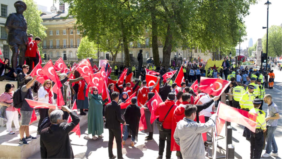 Başkonsolostan \'Nene Hatun\'a Geçmiş Olsun Ziyareti