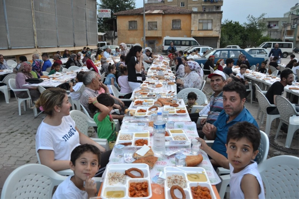 Beyazay Derneği Kozan Şubesi\'nden İftar Programı