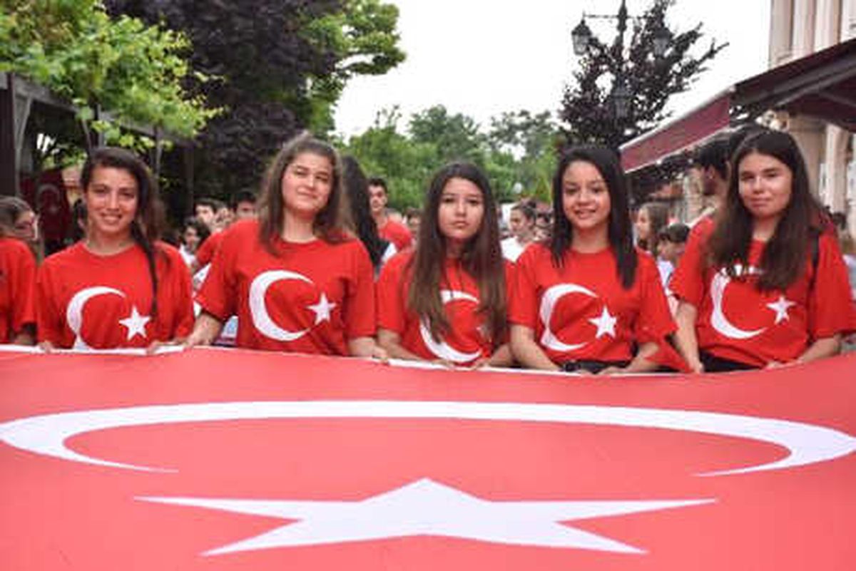 Edirne\'de 19 Mayıs Coşkusu