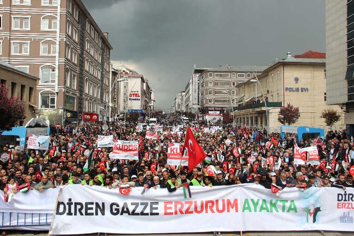 Erzurum Filistin\'e Destek İçin Yürüdü