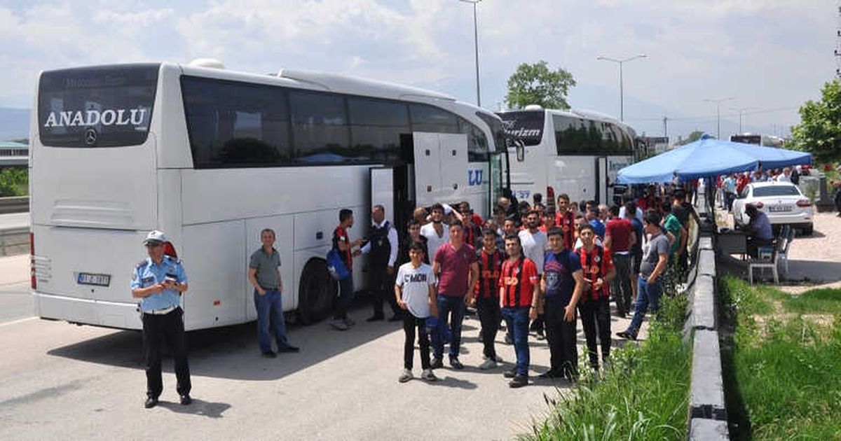 Final İçin Bursa\'ya Gelen Taraftar ve Otobüsler Didik Didik Arandı