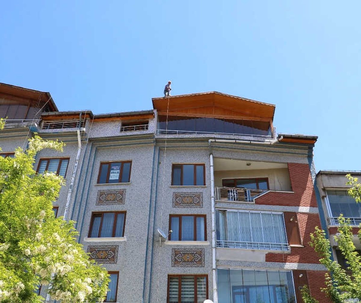 İnşaat İşçileri Yürekleri Ağza Getirdi