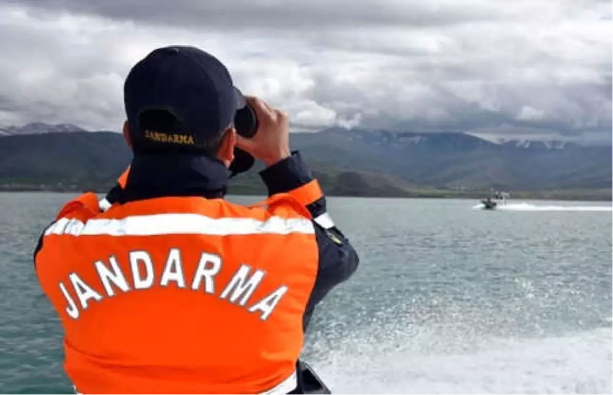 Jandarma Kaçak Avcılara Göz Açtırmıyor