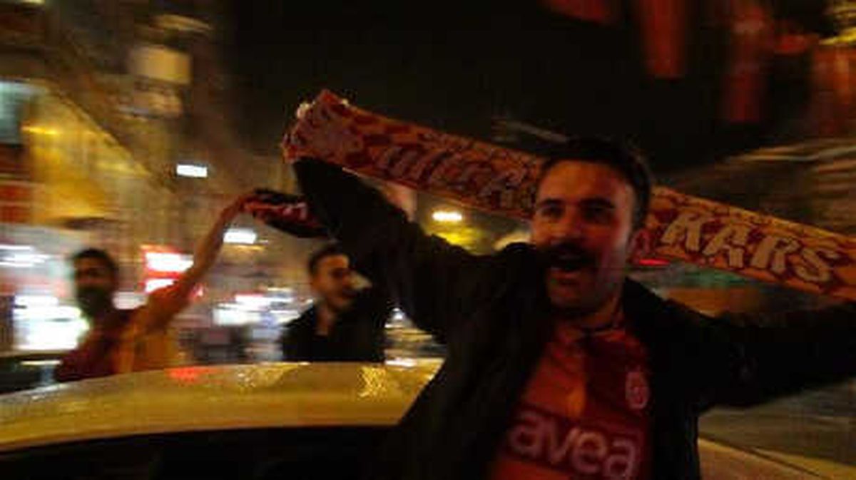 Kars\'ta Şampiyonluk Coşkusu