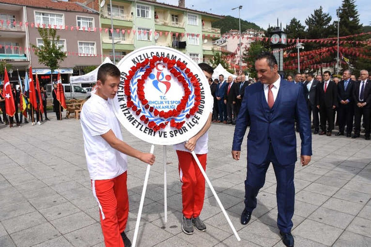 Kızılcahamam\'da 19 Mayıs Kutlama Törenleri Düzenlendi