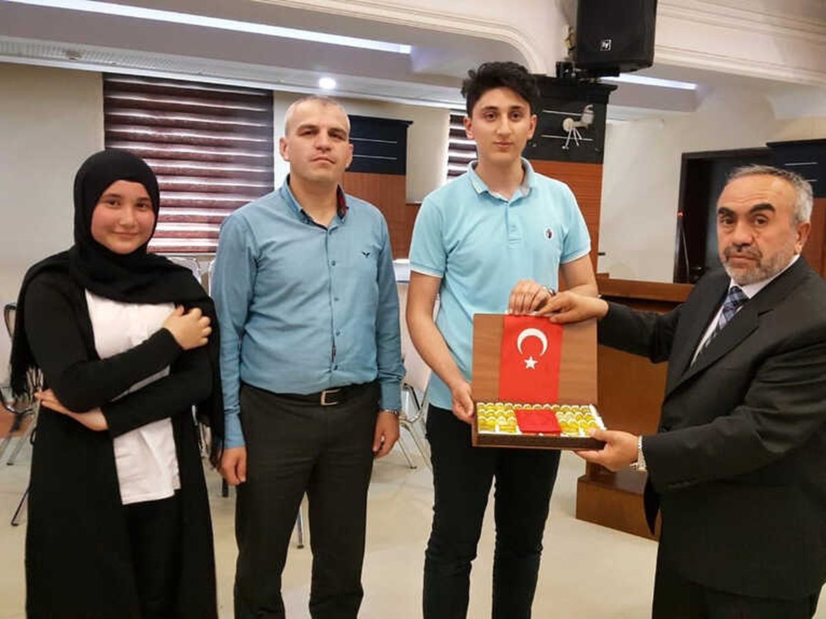 Öğrencilerden Kudüs İçin "Bir Kandilde Sen Yak Projesi"