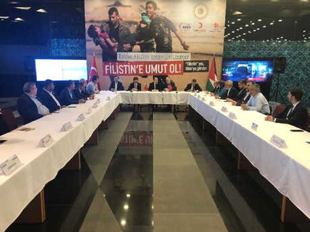 Recep Akdağ "Filistin\'e Umut Ol Yardım Kampanyası" Tanıtımına Katıldı