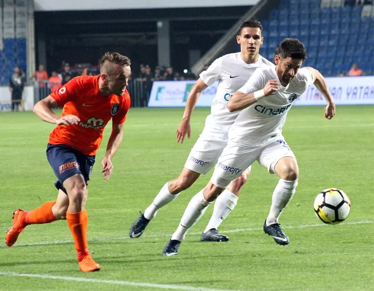 Spor Toto Süper Lig: Medipol Başakşehir: 3 - Kasımpaşa: 2 (Maç Sonucu)