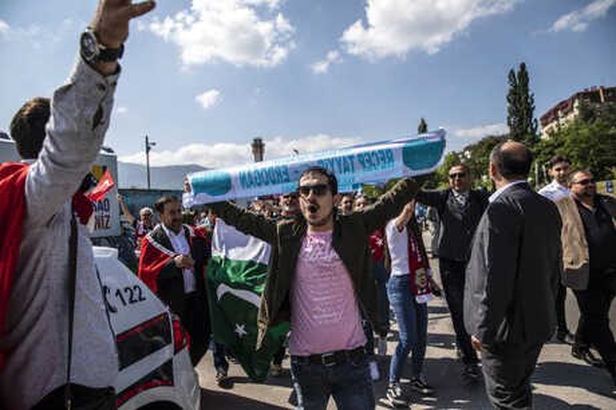 Avrupalı Türkler, Cumhurbaşkanı Erdoğan İçin Saraybosna\'ya Akın Etti