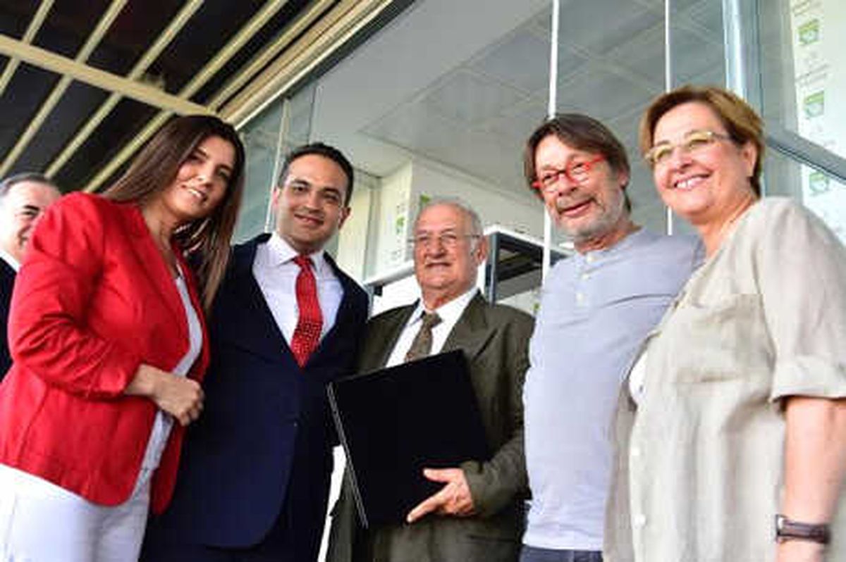 Bornova Stadı Tarihi Bir Güne Şahit Oldu