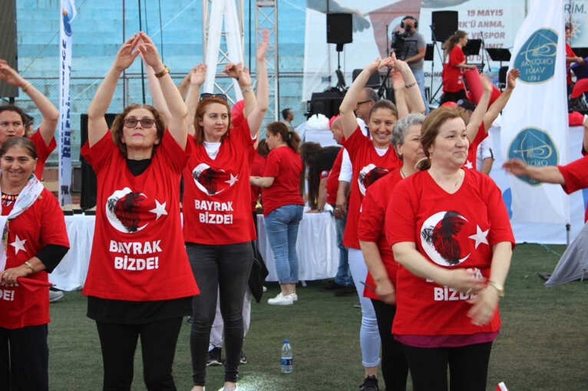 Büyükçekmece\'de 19 Mayıs Etkinlikleri Dolu Dolu Kutlandı