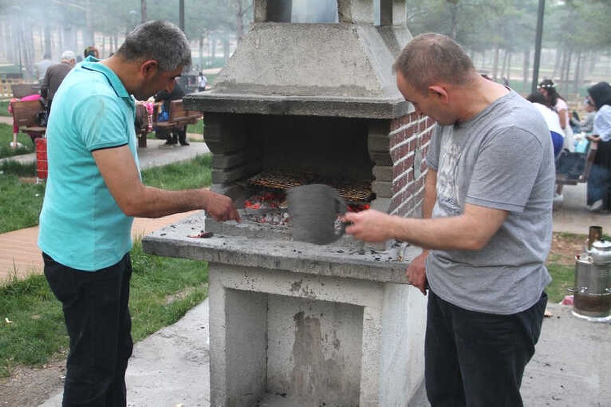 Elazığlılar, Ramazan\'da İftarı Mangalla Açıyor