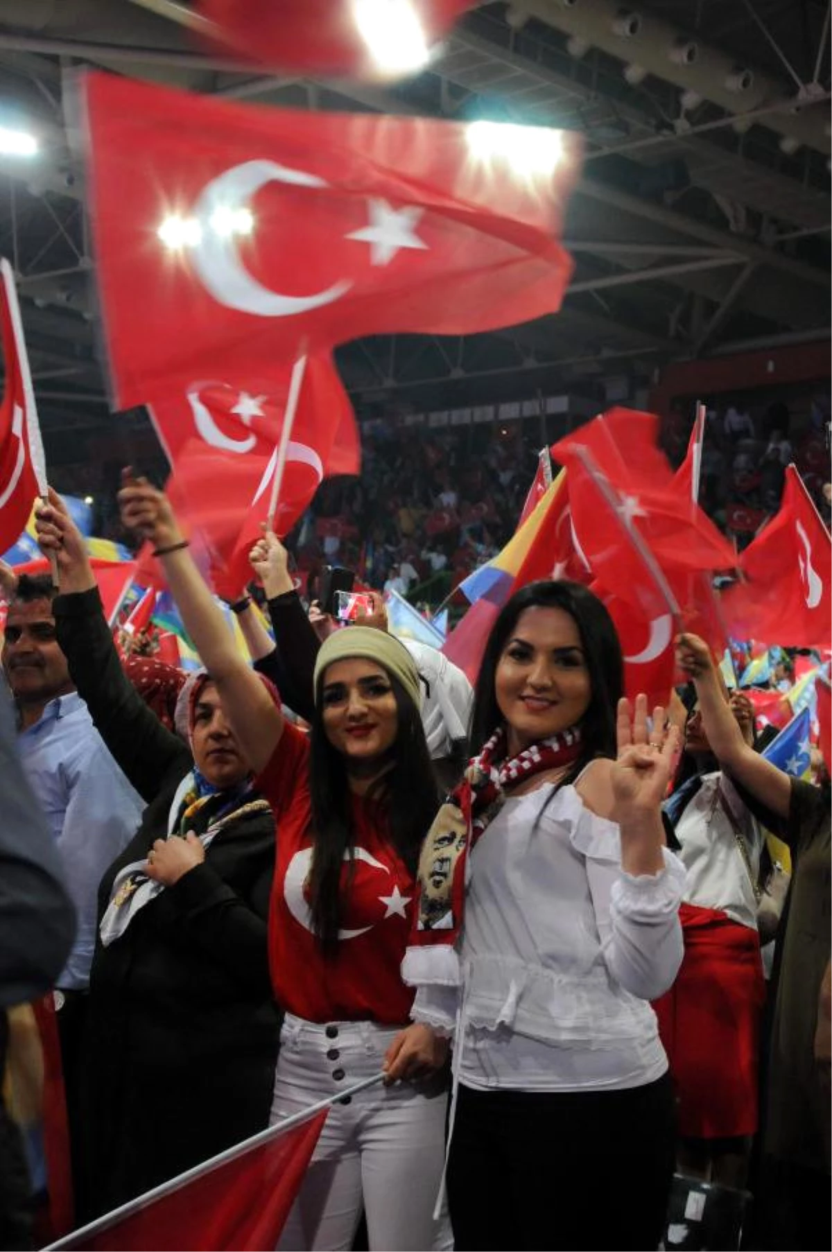 Erdoğan, Saraybosna\'da Konuştu: Bölmekte Kalmıyorlar, Birbirimize Düşürüyorlar