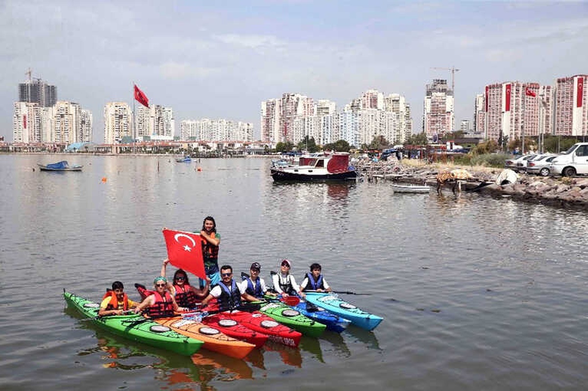 Karşıyaka\'da Festival Coşkusu