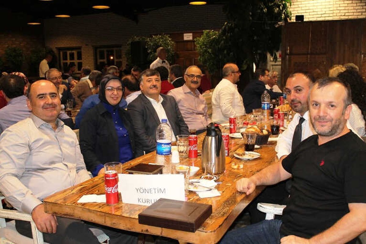 Kayseri Tabip Odası, İntern Doktorla İftar Yemeğinde Bir Araya Geldi
