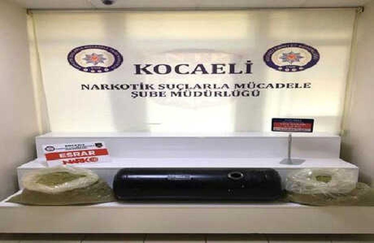 Kocaeli\'de 40 Kilo Uyuşturucu Ele Geçirildi