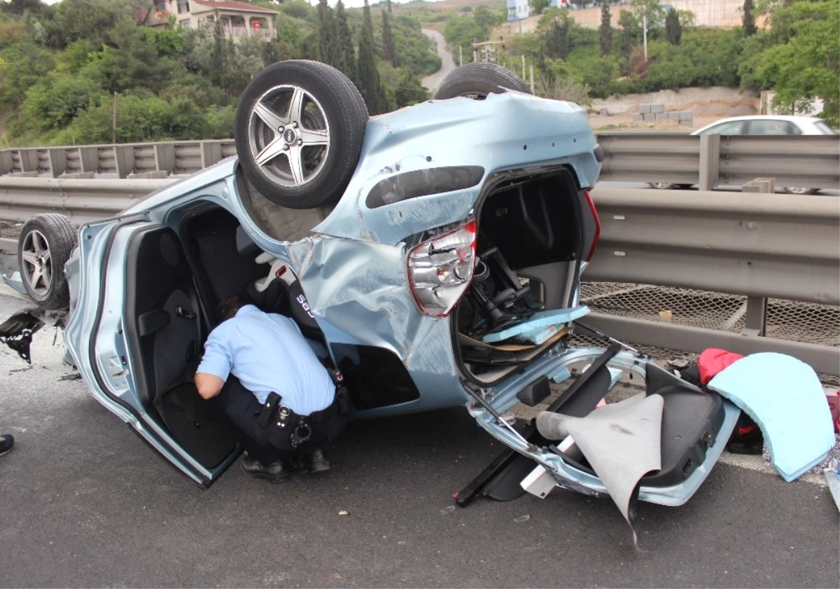 Kocaeli\'de Kontrolden Çıkan Otomobil Takla Attı: 1\'i Bebek 4 Yaralı