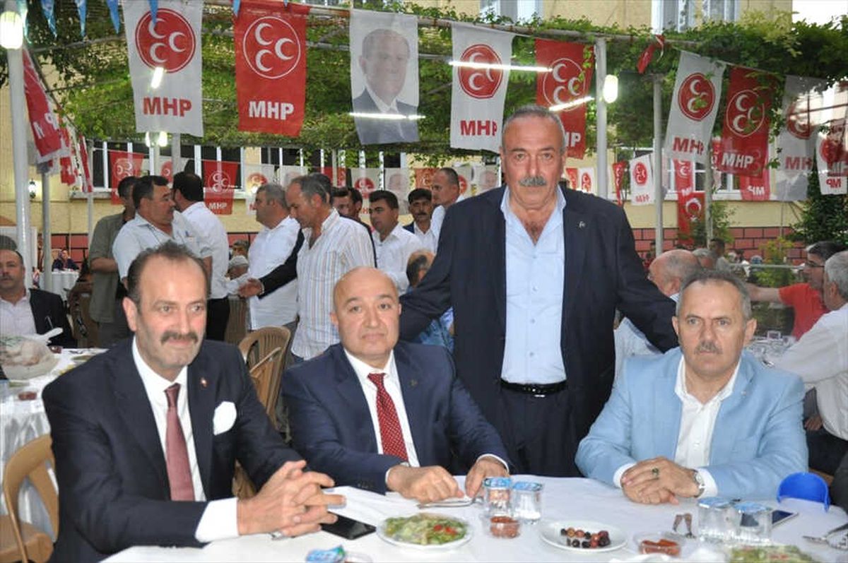 MHP Tire İlçe Teşkilatından İftar