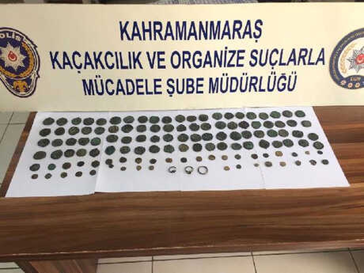 Otobüste, Yolcunun Poşetinden Tarihi Eser Çıktı